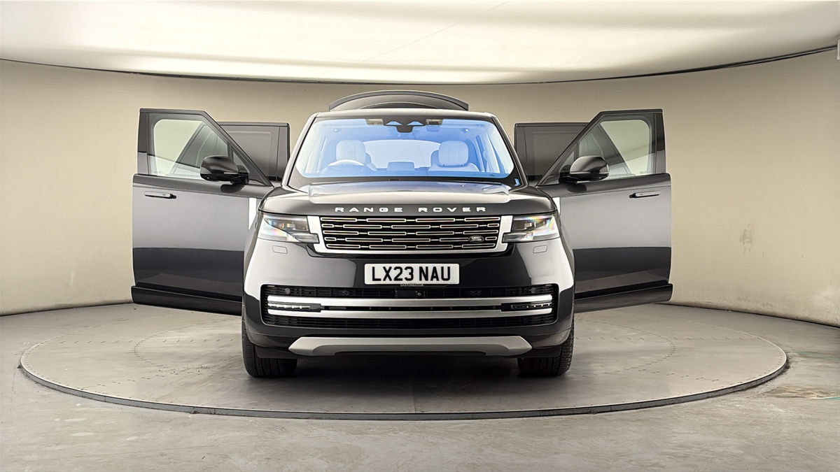 More views of Land Rover Range Rover