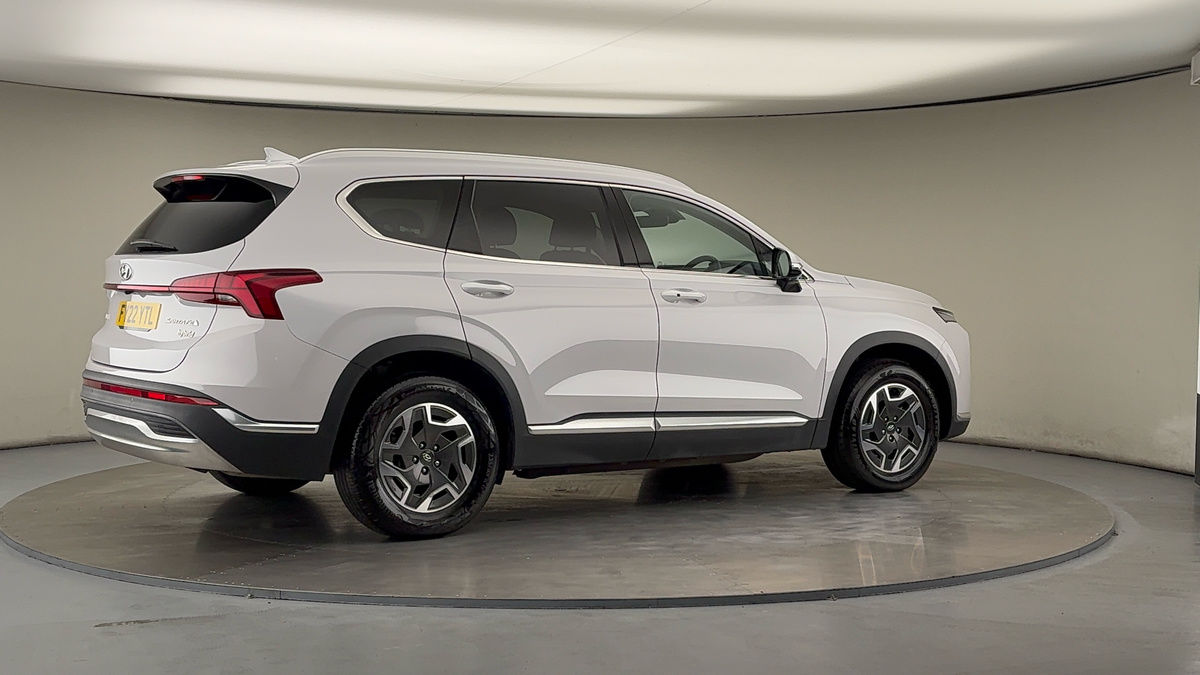 More views of Hyundai Santa Fe