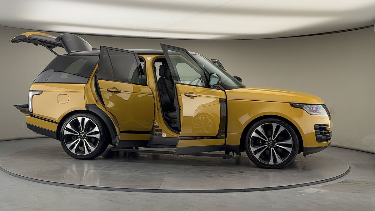 More views of Land Rover Range Rover