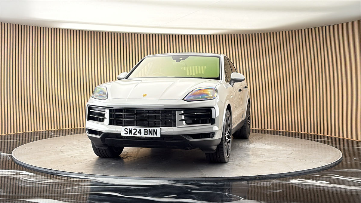 More views of Porsche Cayenne