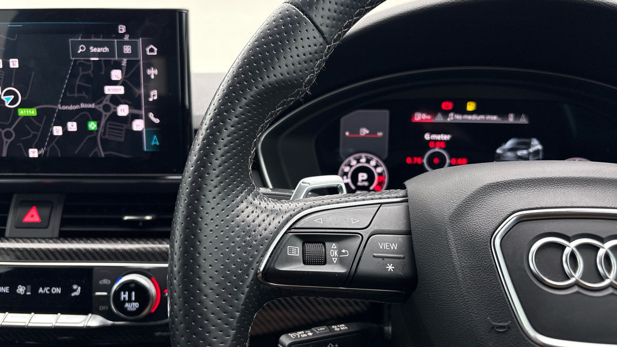 Audi RS4 Avant Image 13