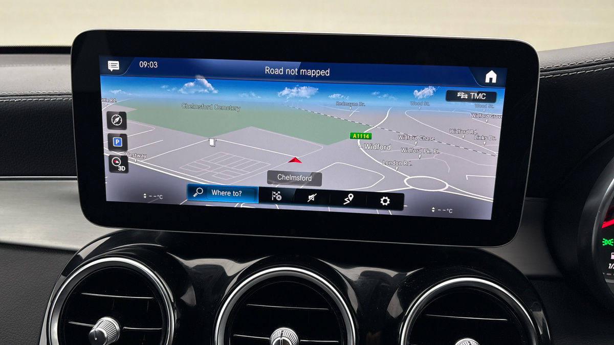 Mercedes-Benz GLC Image 17