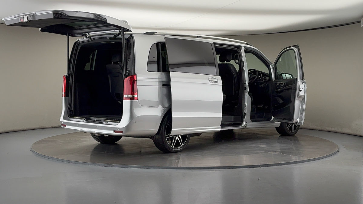 More views of Mercedes-Benz V Class