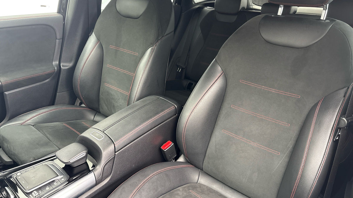 Mercedes-Benz GLA Image 7