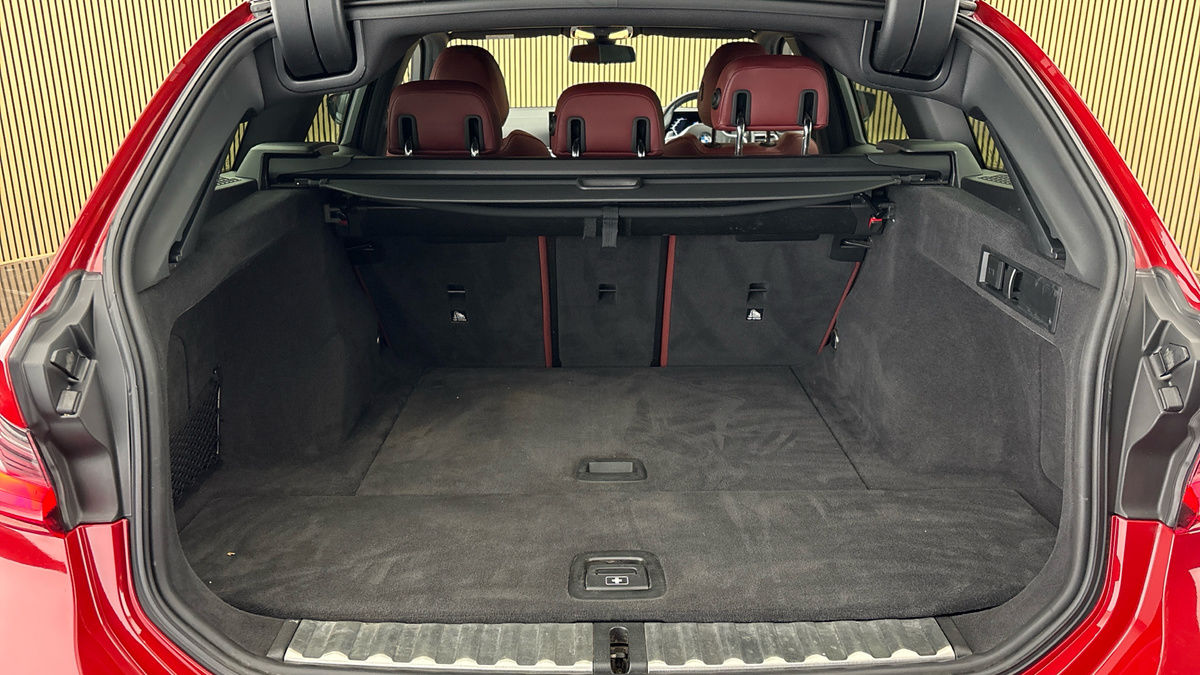 BMW 3 Series Image 11