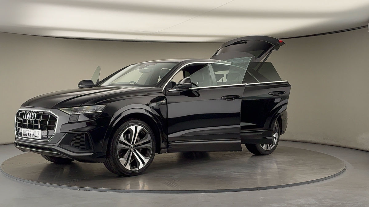 Audi Q8 Image 22