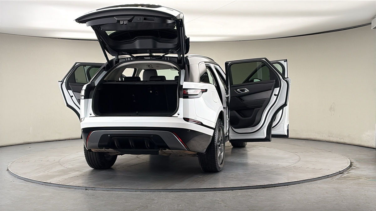 More views of Land Rover Range Rover Velar