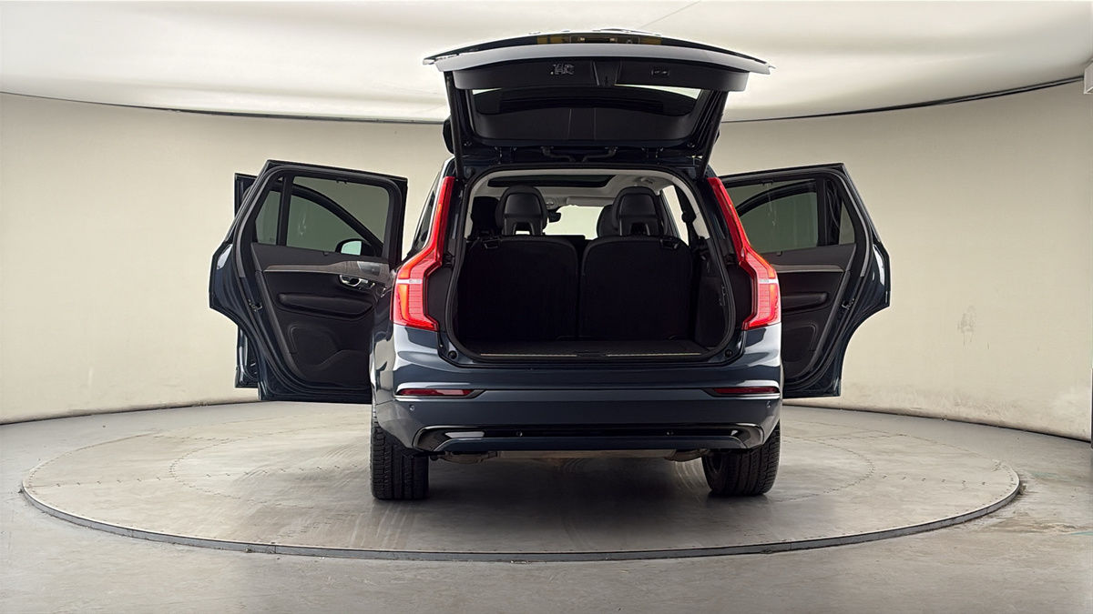 More views of Volvo XC90