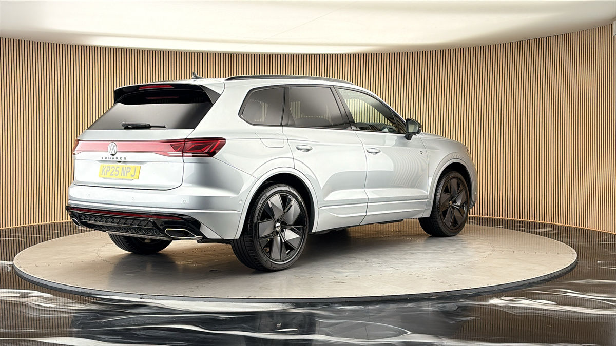 Volkswagen Touareg Image 21