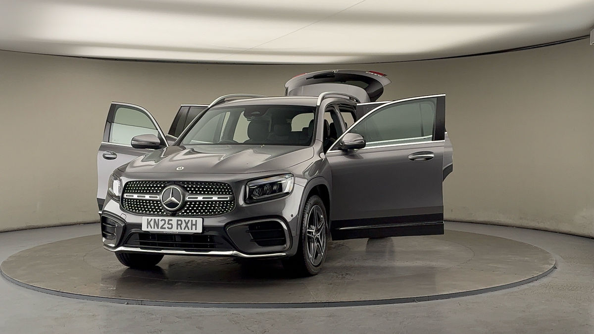 More views of Mercedes-Benz GLB