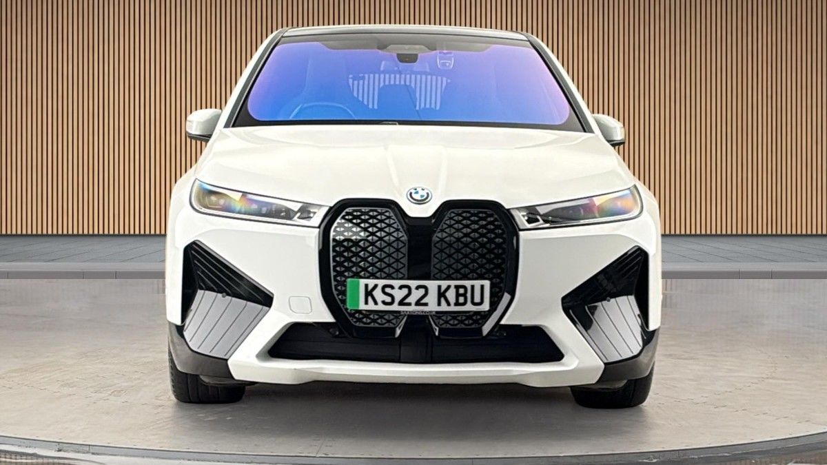 BMW iX Image 3