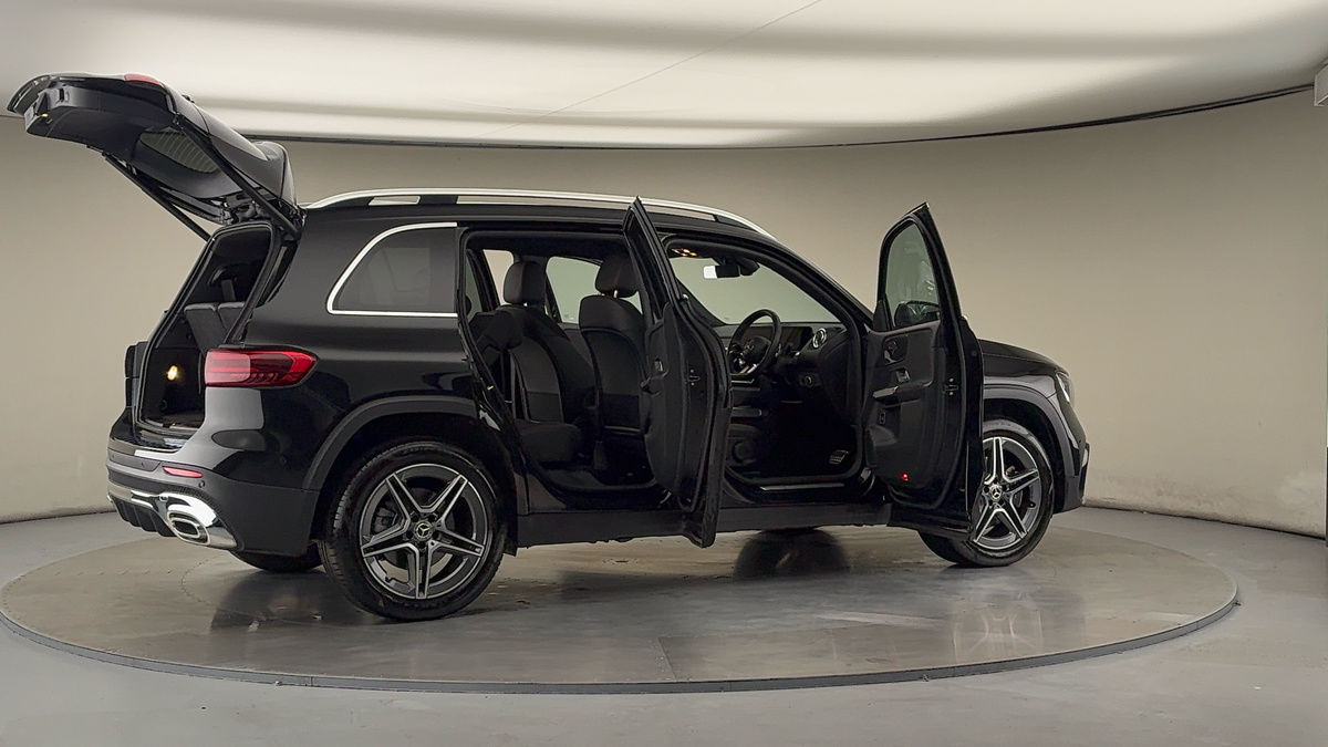 More views of Mercedes-Benz GLB