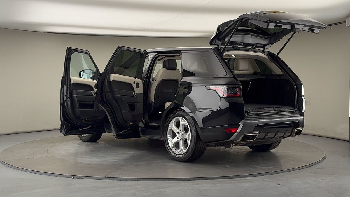 More views of Land Rover Range Rover Sport