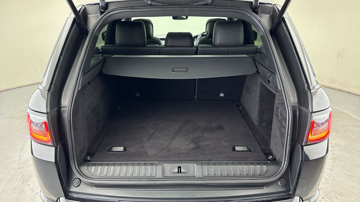 Land Rover Range Rover Sport Image 11