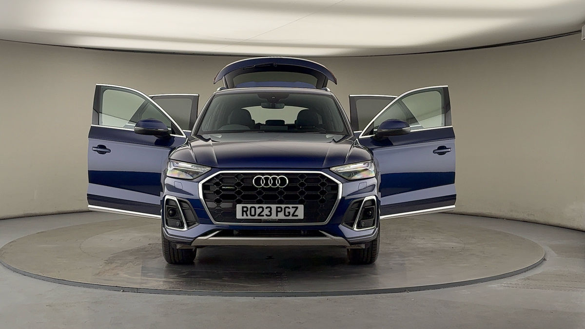 More views of Audi Q5