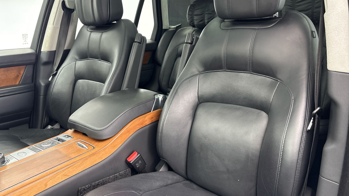 Land Rover Range Rover Image 7