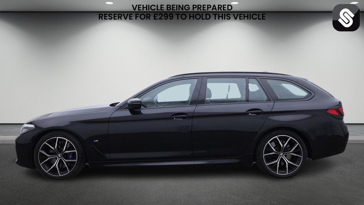 BMW 5 Series Image 6