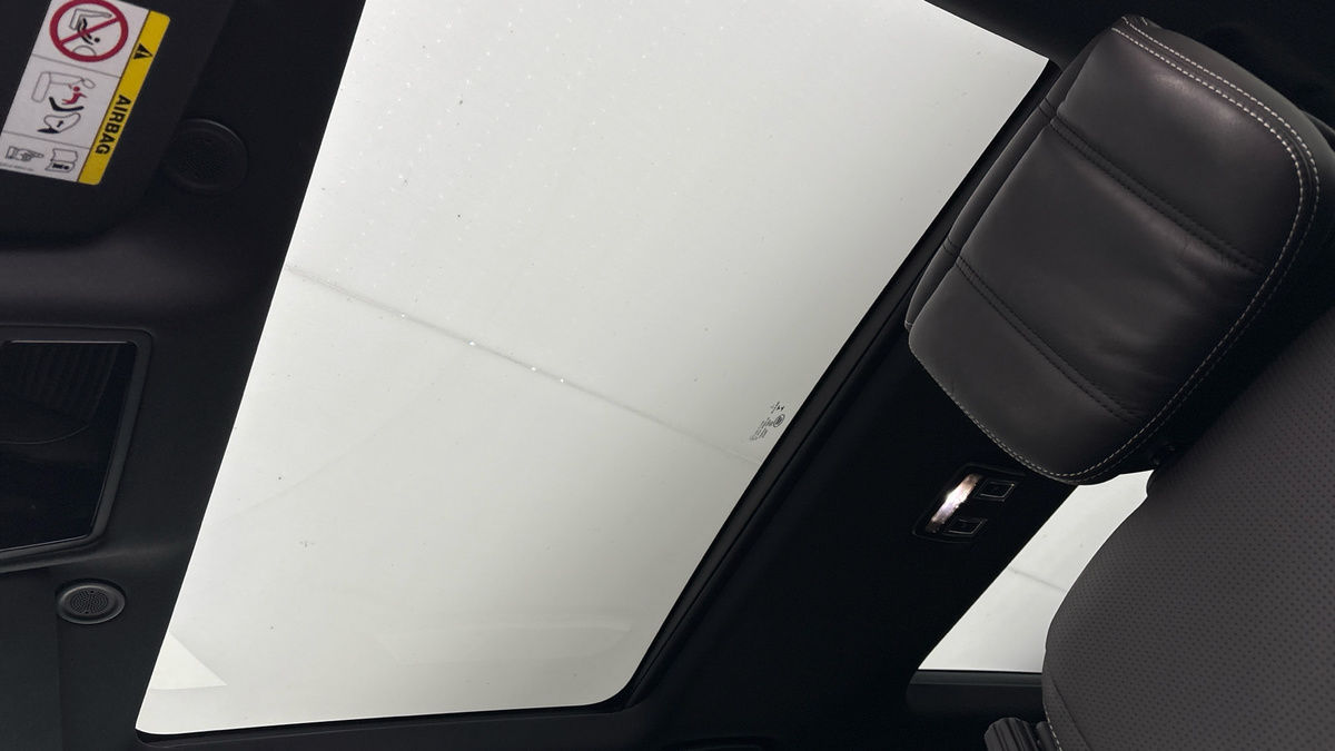 Land Rover Discovery Image 6