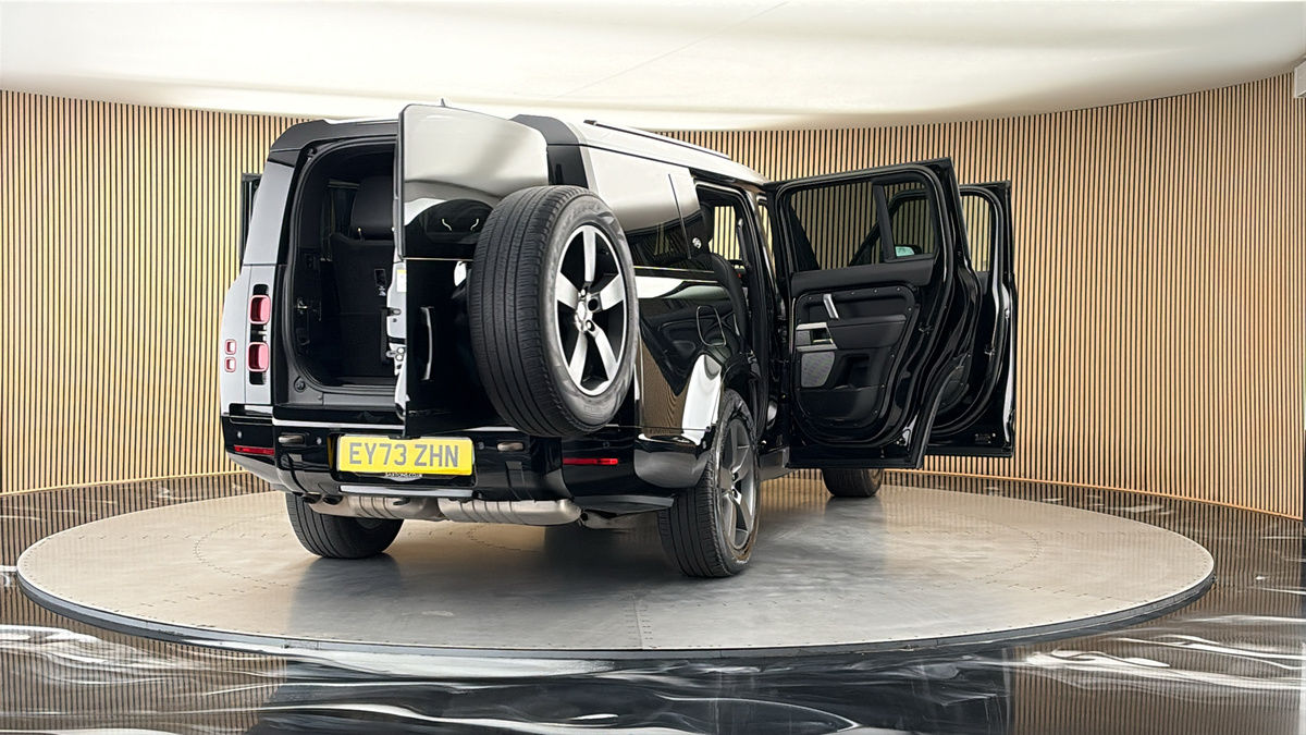 More views of Land Rover Defender 130