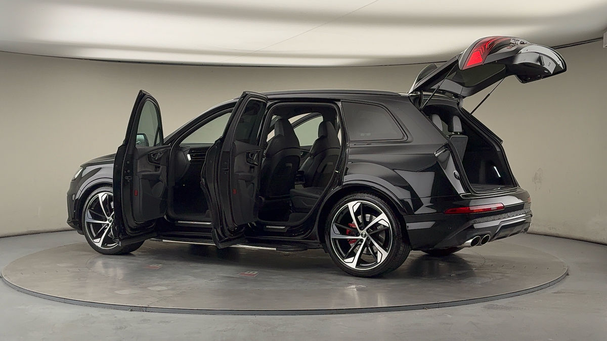 More views of Audi SQ7