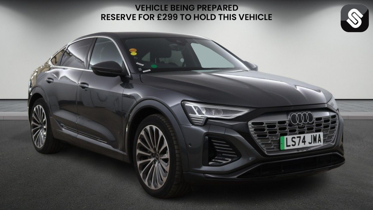 Audi Q8 e-tron Sticky Header Image