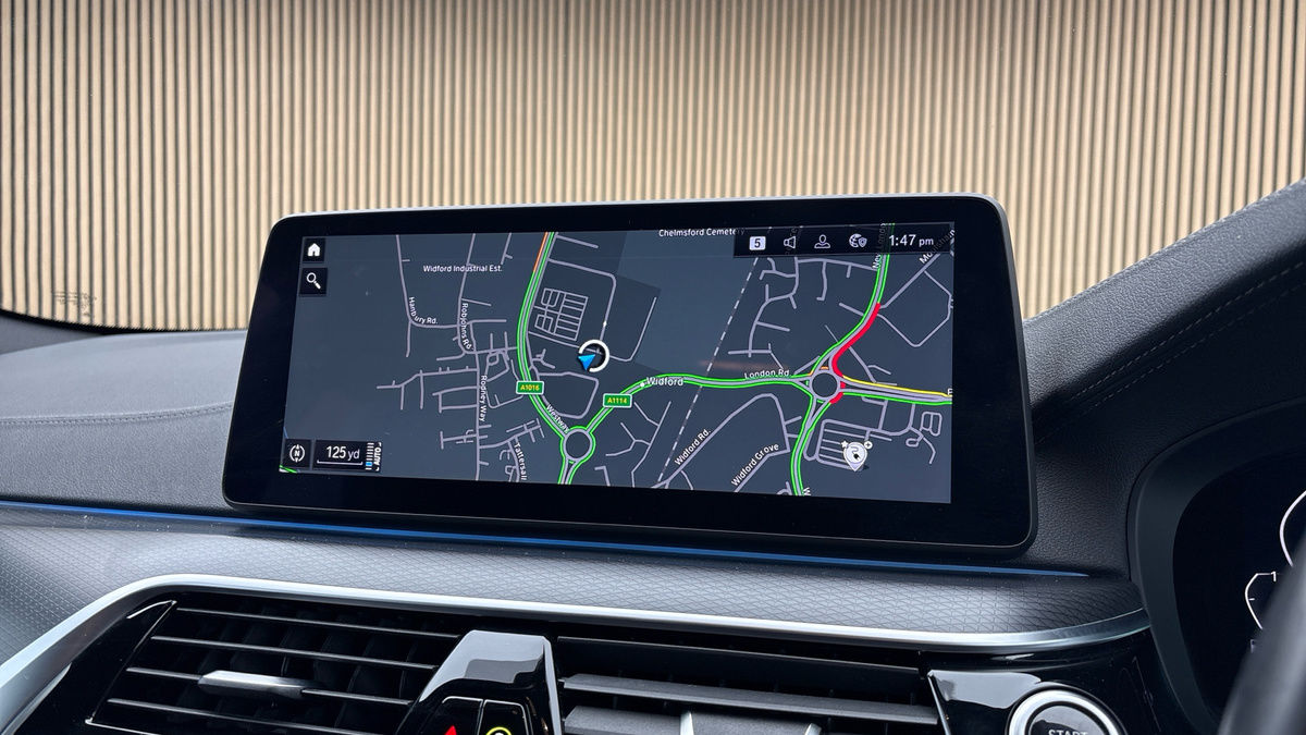 BMW 5 Series Image 17