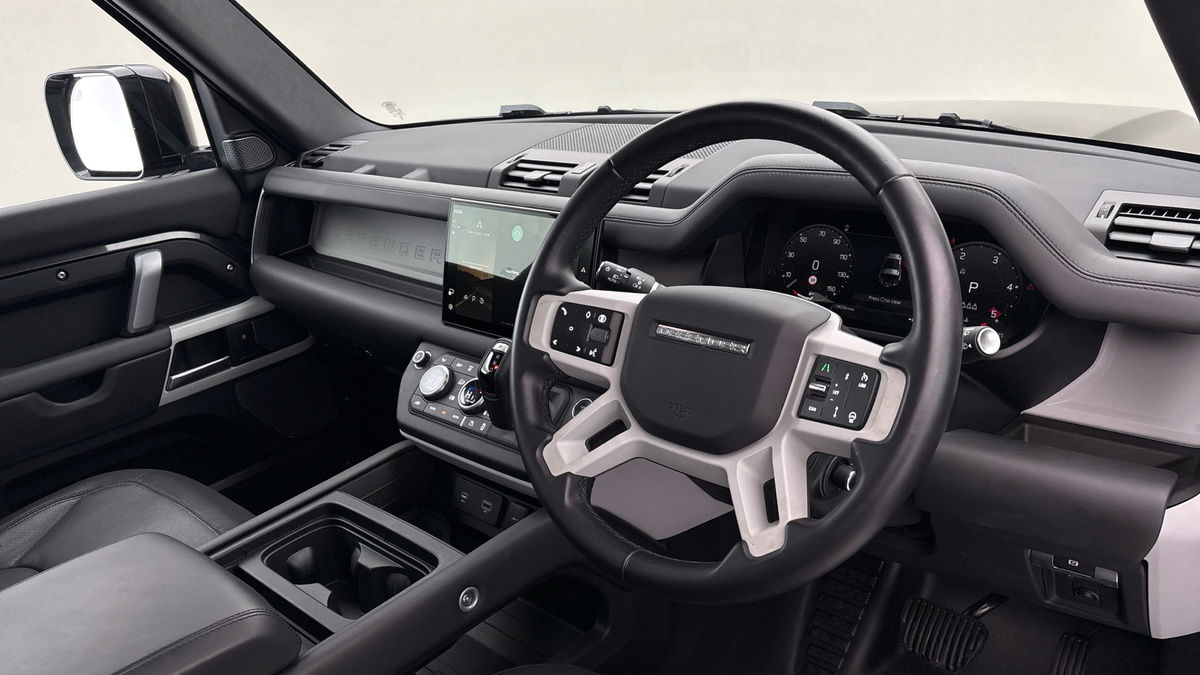 Land Rover Defender 90 Urban Image 5