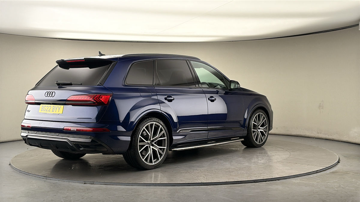 Audi Q7 Image 21