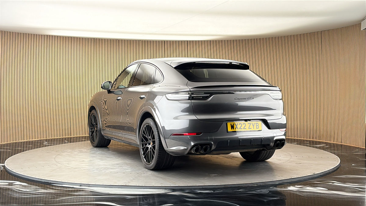 More views of Porsche Cayenne