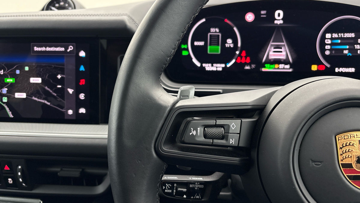 Porsche Cayenne Image 13