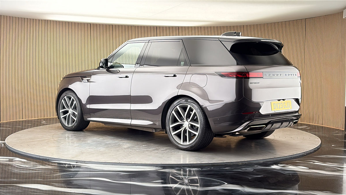 More views of Land Rover Range Rover Sport