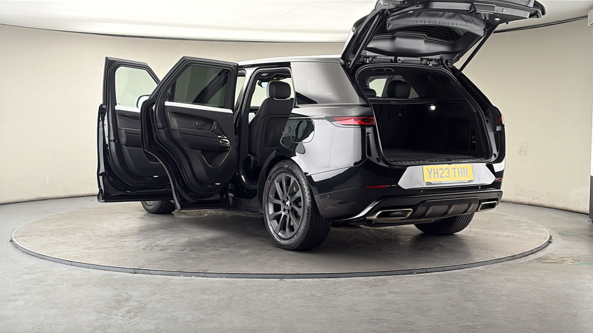 Land Rover Range Rover Sport Image 23
