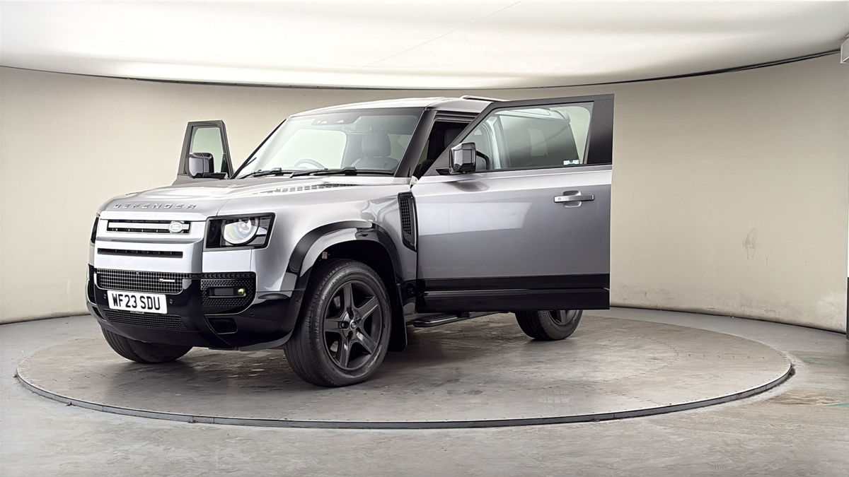 More views of Land Rover Defender 90