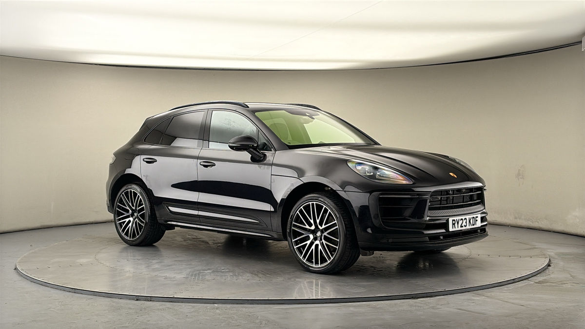 More views of Porsche Macan