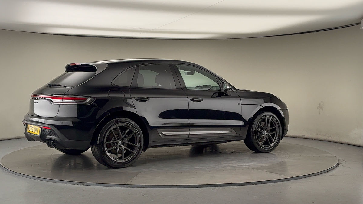 More views of Porsche Macan