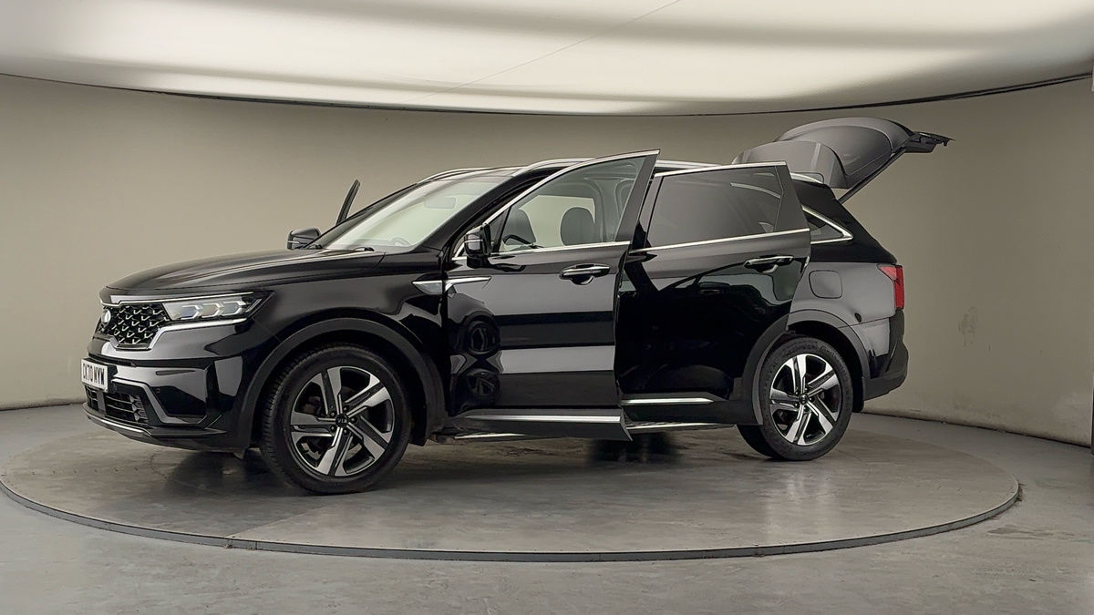 More views of Kia Sorento