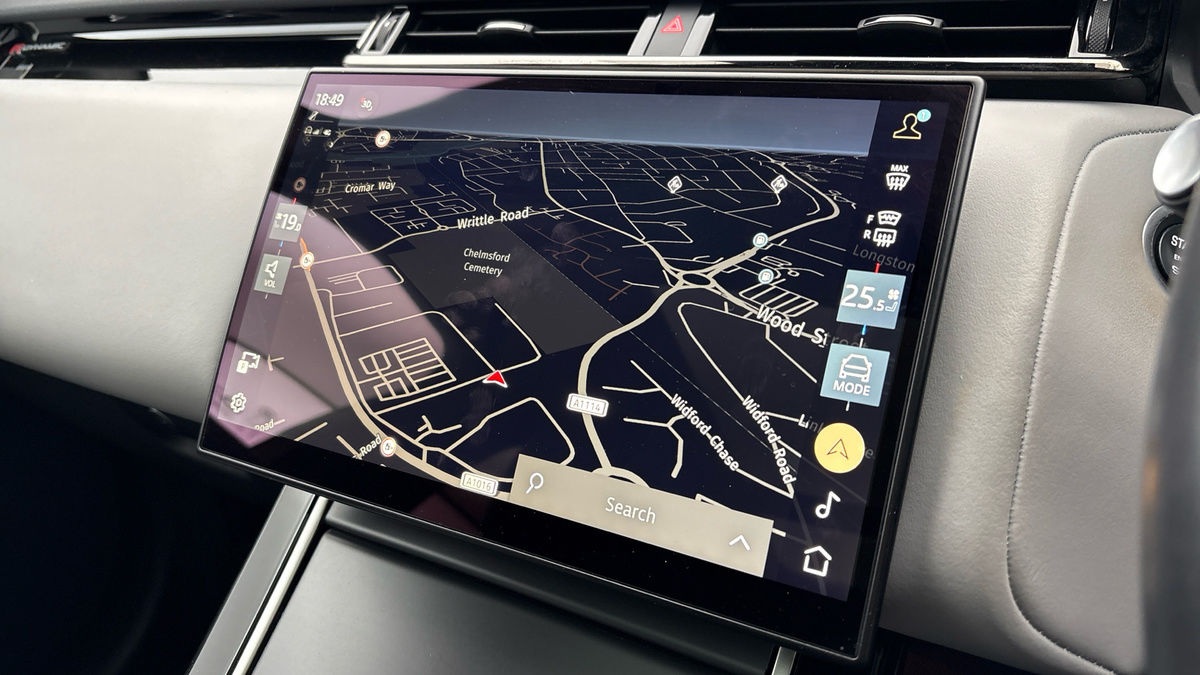 Land Rover Range Rover Velar Image 17