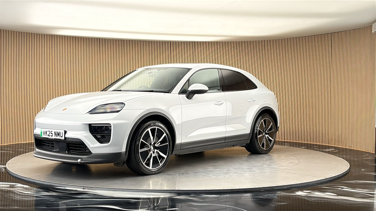 Porsche Macan Image 20