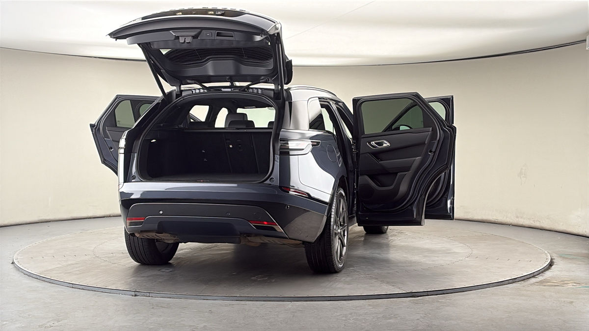 More views of Land Rover Range Rover Velar