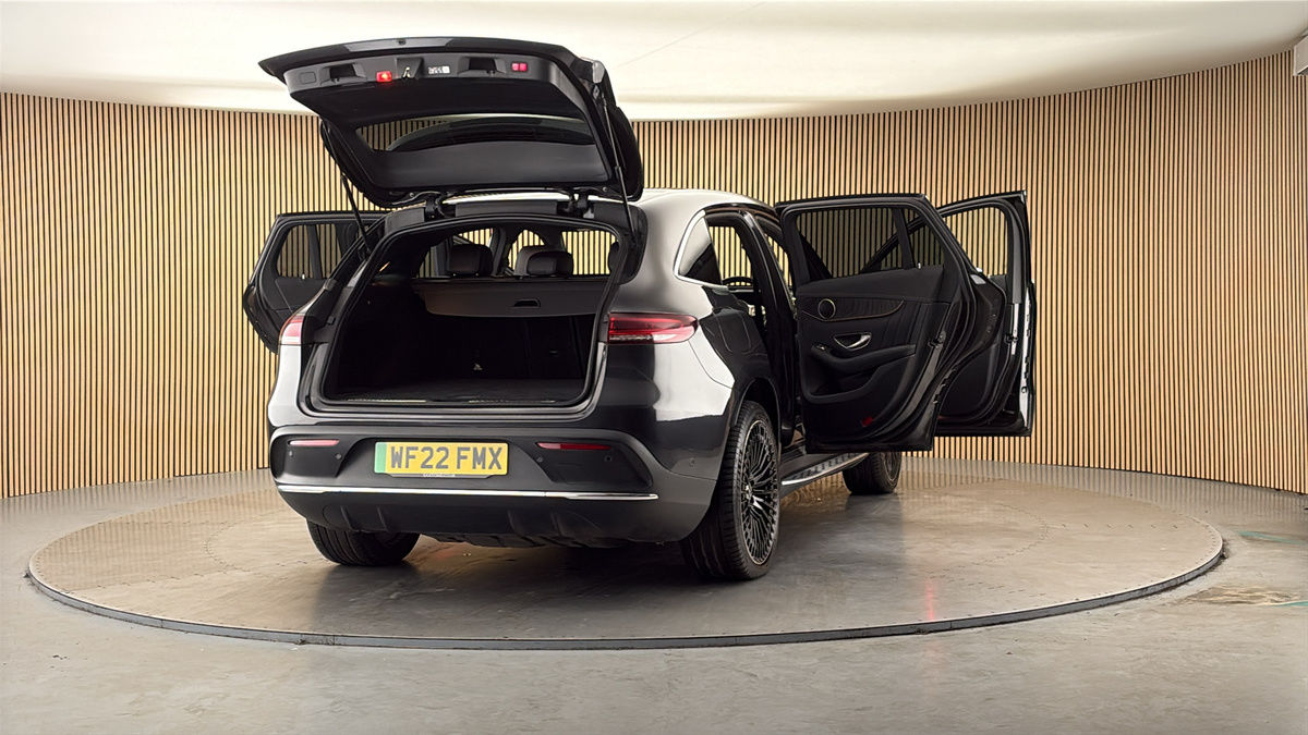 More views of Mercedes-Benz EQC