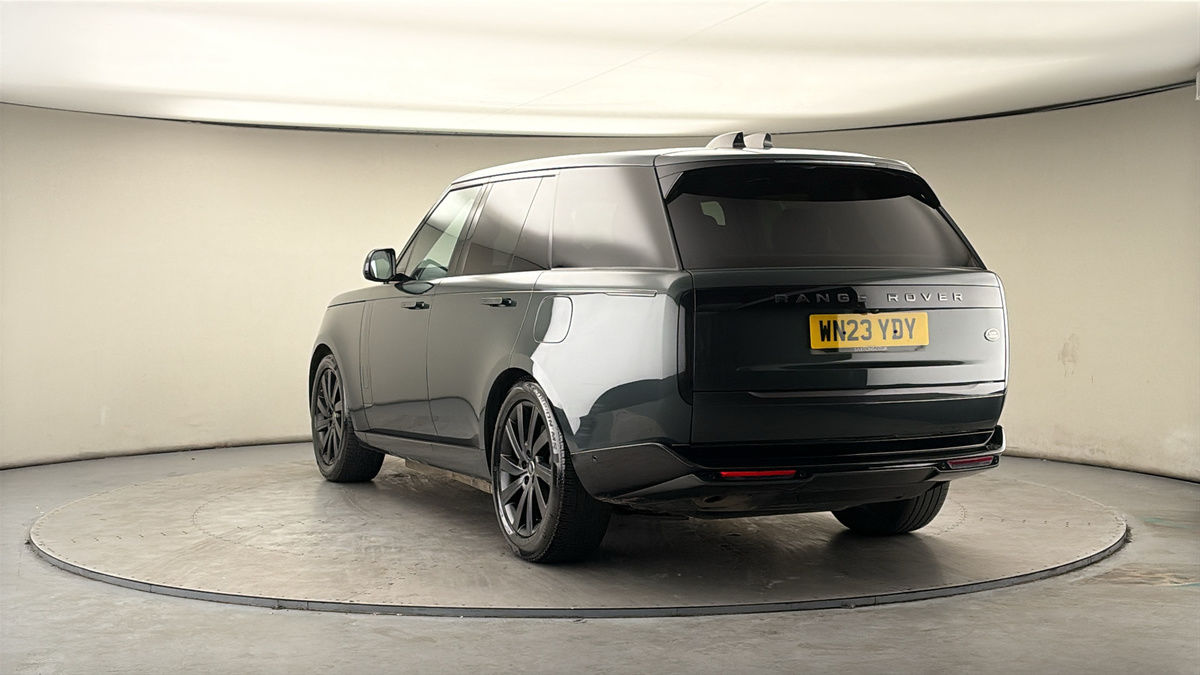 More views of Land Rover Range Rover