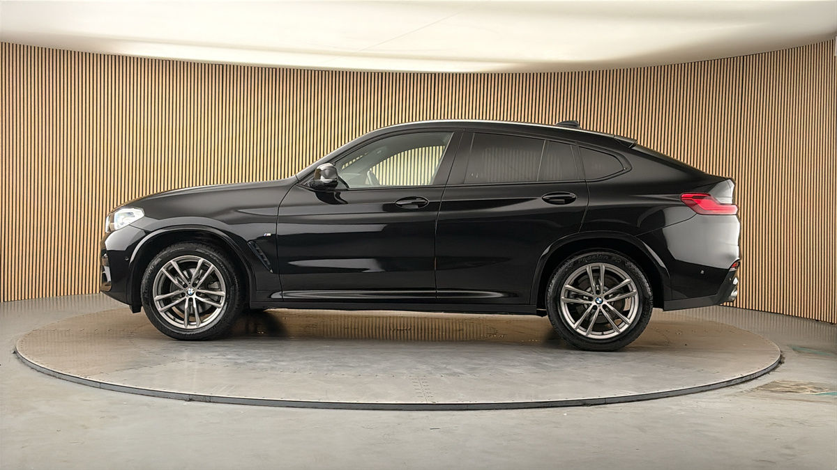 More views of BMW X4