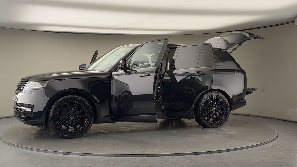 More views of Land Rover Range Rover