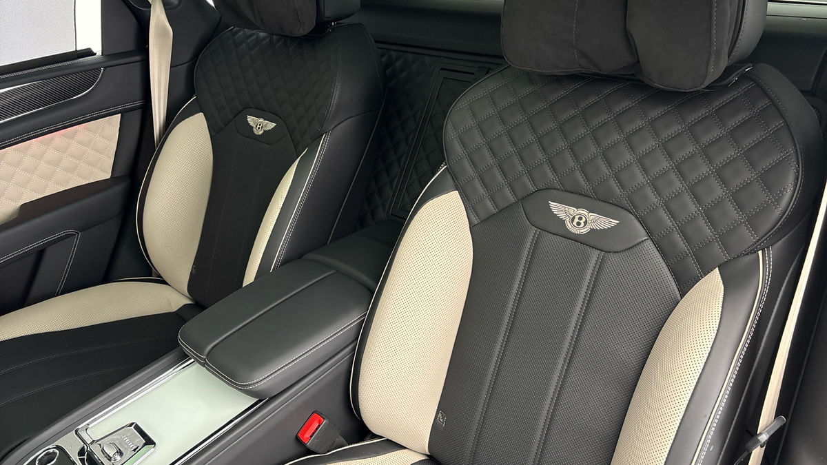 Bentley Bentayga Image 8