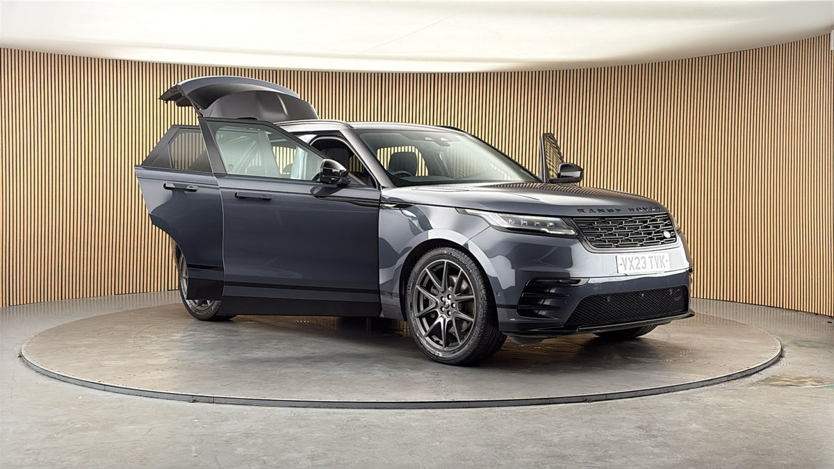 More views of Land Rover Range Rover Velar