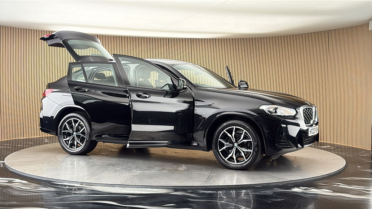 More views of BMW X4