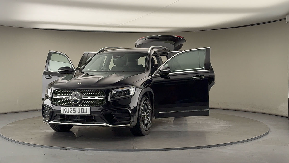 More views of Mercedes-Benz GLB