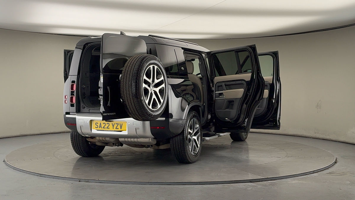 More views of Land Rover Defender 110