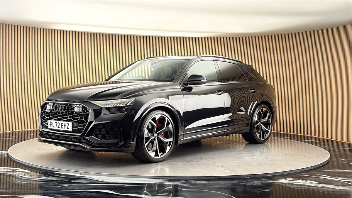 Audi RSQ8 Image 20