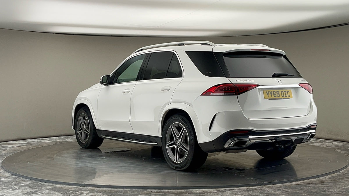 Mercedes-Benz GLE Image 2